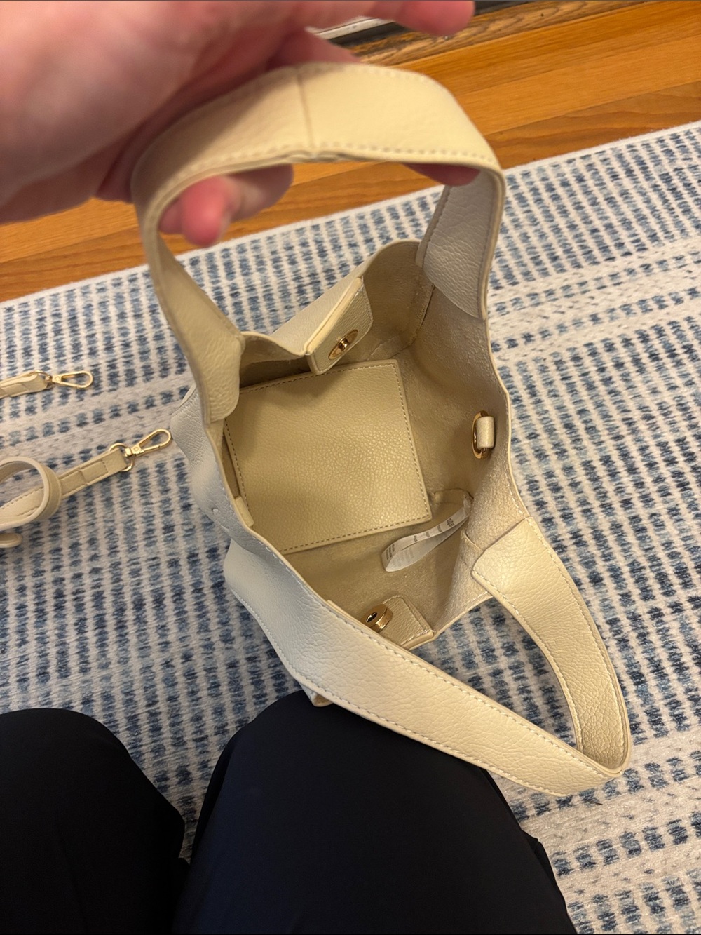 New small bag - Picture 4 of 6